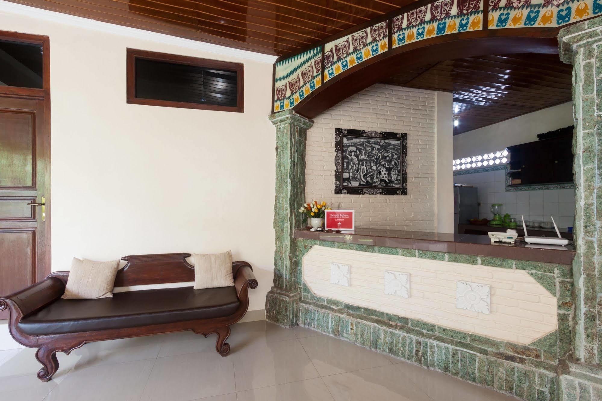 Zen Rooms Sanur Blanjong Sekawaru ภายนอก รูปภาพ